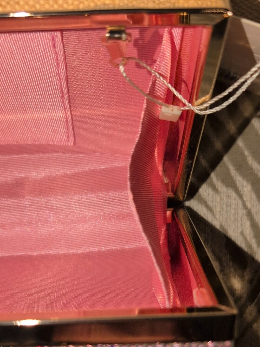 Crystal-Embellished Pink Money Clutch Bag - Picture 11 of 14